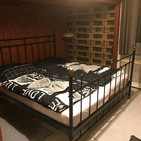 Апартаменты Jazmin Apartman Печ Экстерьер фото